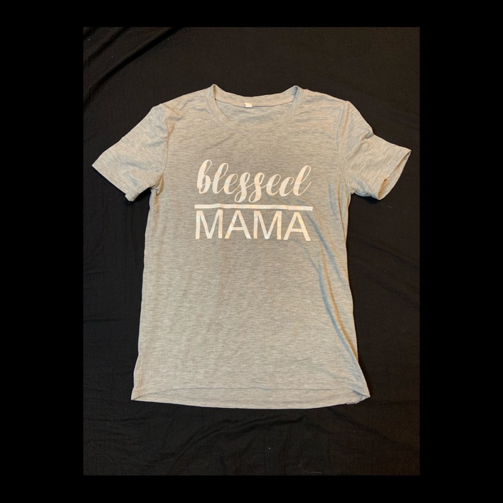 Blessed mama shirt. Small. Grey.